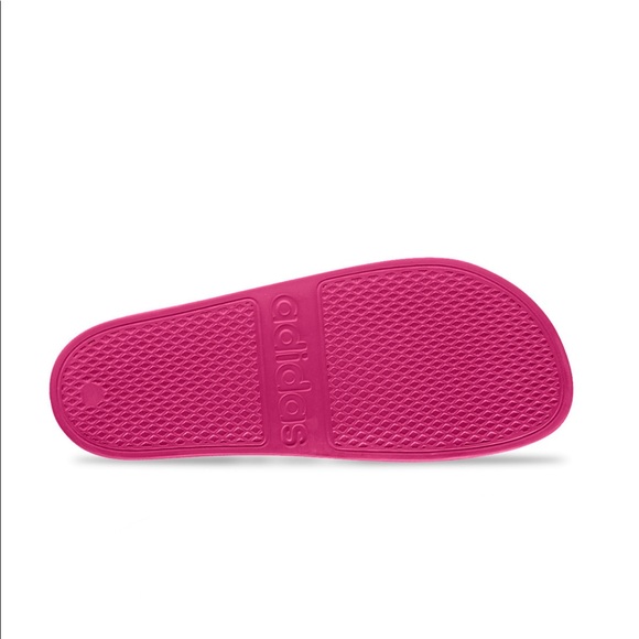 Women’s Adidas magenta slides sandals - Picture 4 of 4